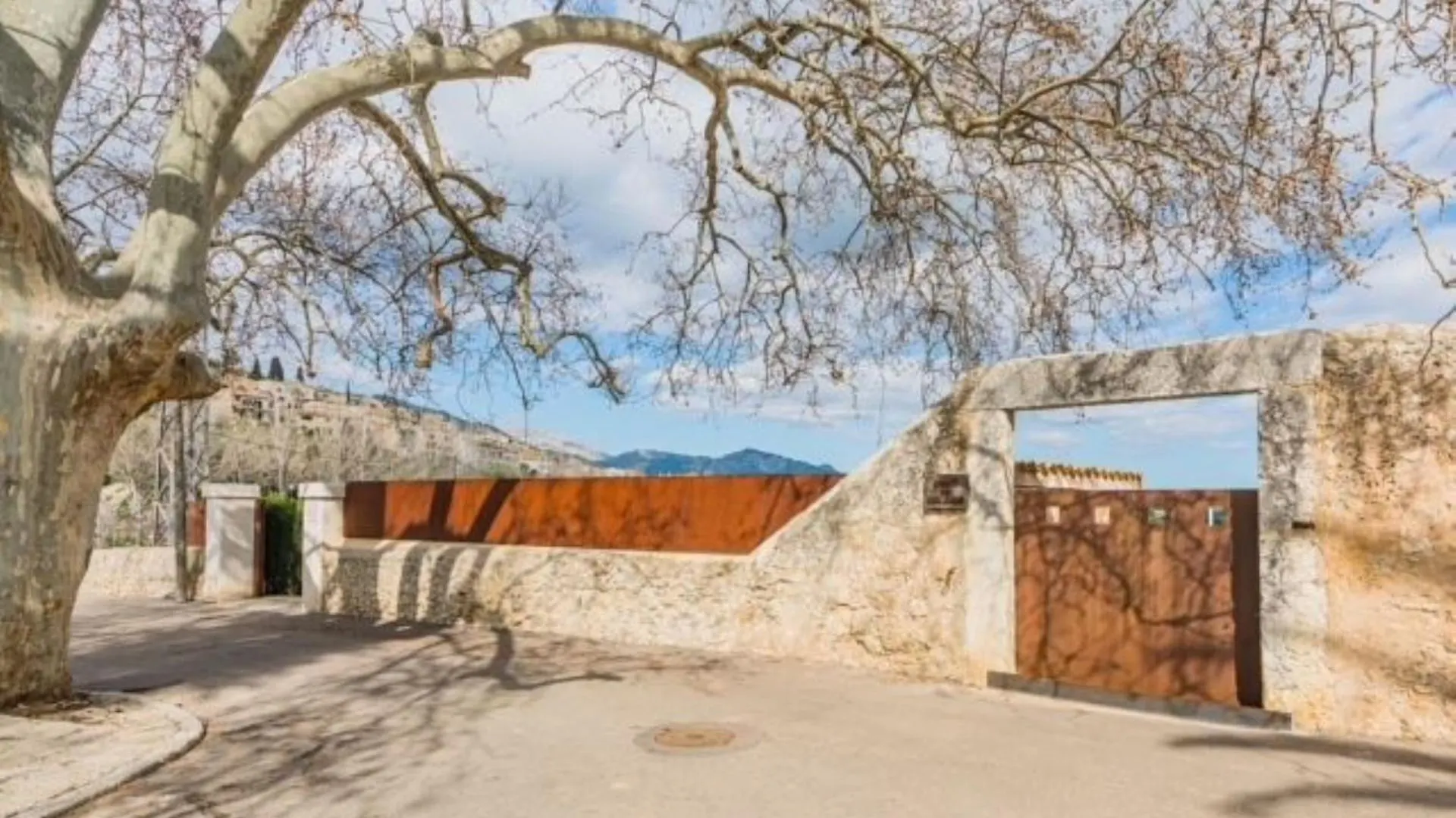 Casa Con Piscina En Selva 게스트하우스 스페인