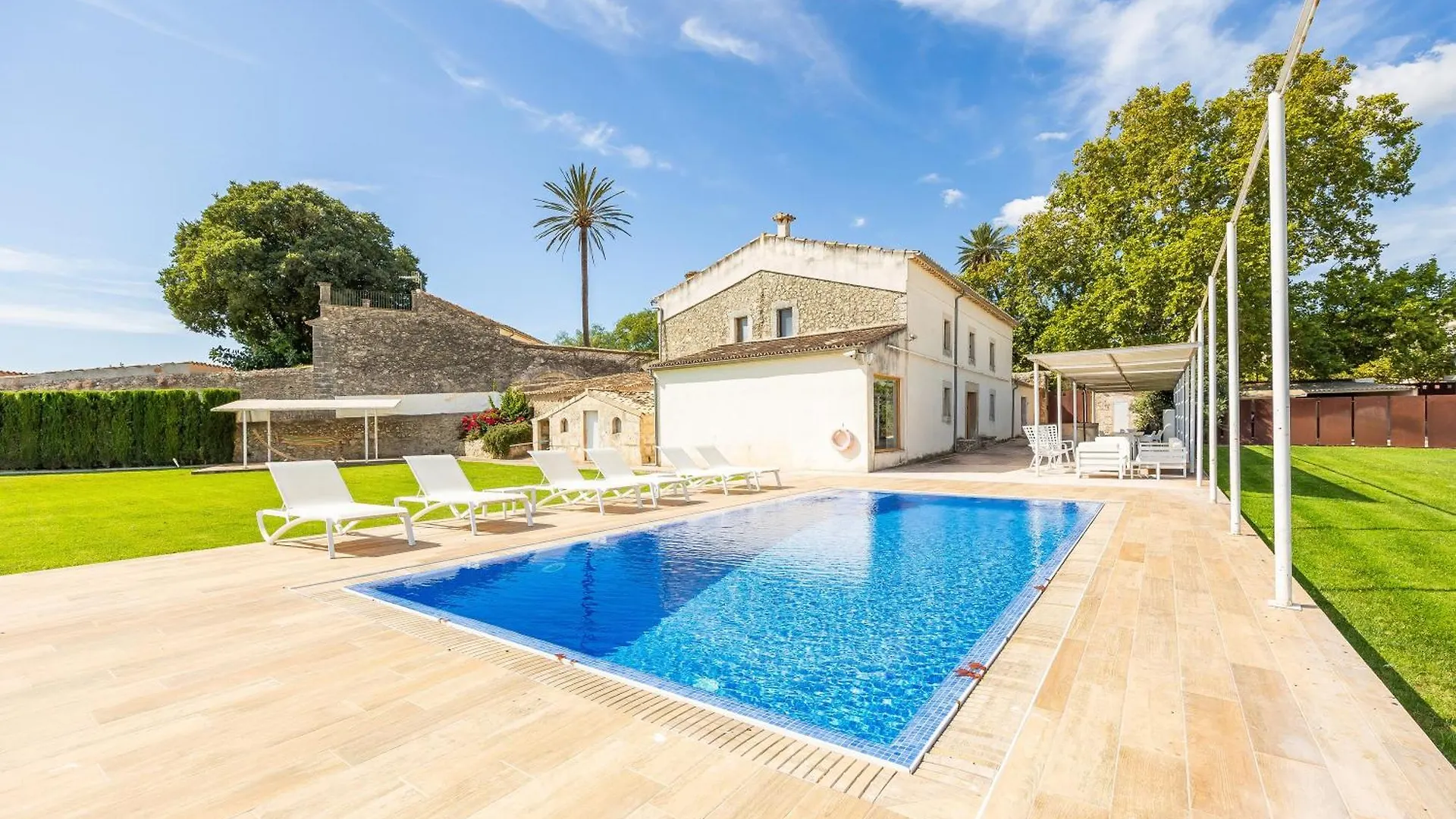 Casa Con Piscina En Selva 게스트하우스